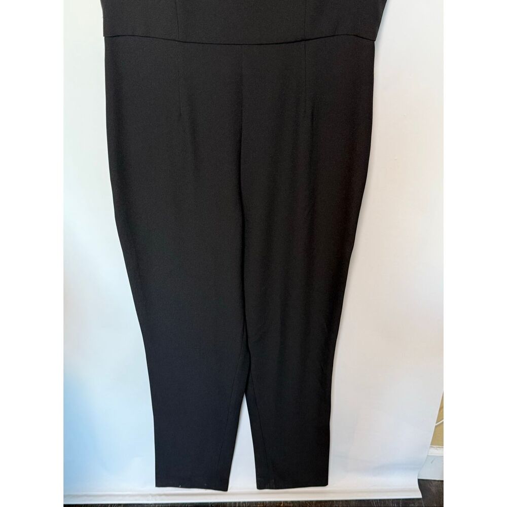 Adriana Papell Women’s scallop V-neck, capped sleeve black jumpsuit size 12 NWOT - Picture 5 of 11